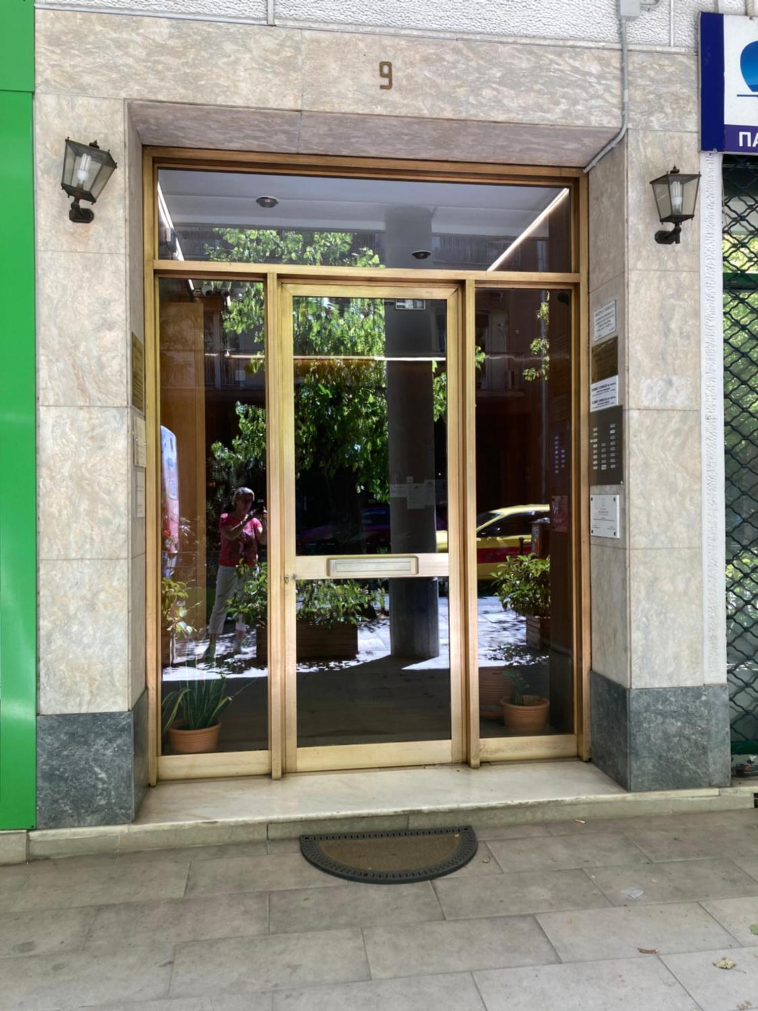 Ilisia Apartment Next To Metro Megaro Mousikis Athen Exterior foto